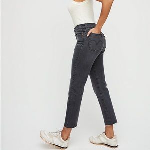 Dark grey Levi’s Wedgies Straight Leg - Size 25